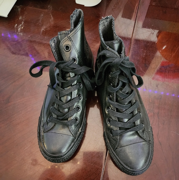 Wet look shiny Converse hitops - Picture 2 of 4